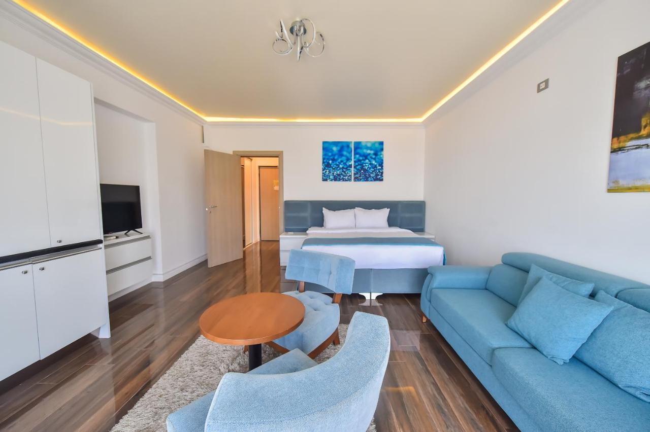 White Tower Private Apartment Beach View Mamaia Exteriér fotografie